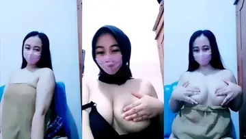 Bokep Indo Jilbab Cantik Ukhti Toket Mulus WOT poster